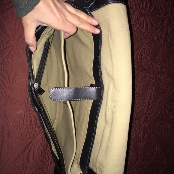 Pebbled Leather Messenger Bag - Cole Haan 15 inch laptop - Picture 7 of 8